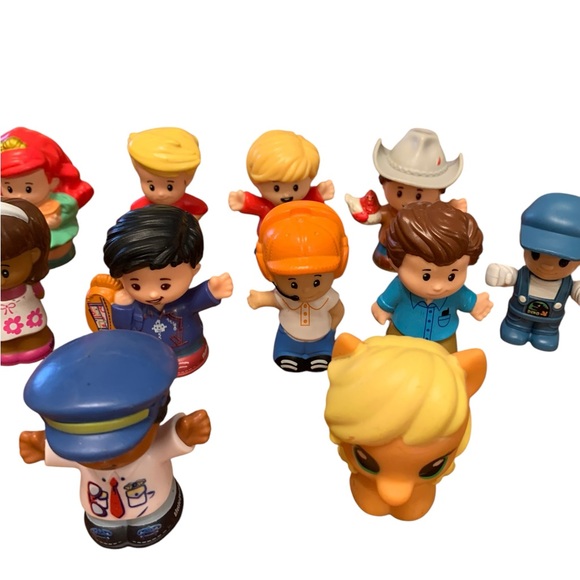 Lot of 15 Fisher-Price, Little People community helpers - Picture 4 of 5